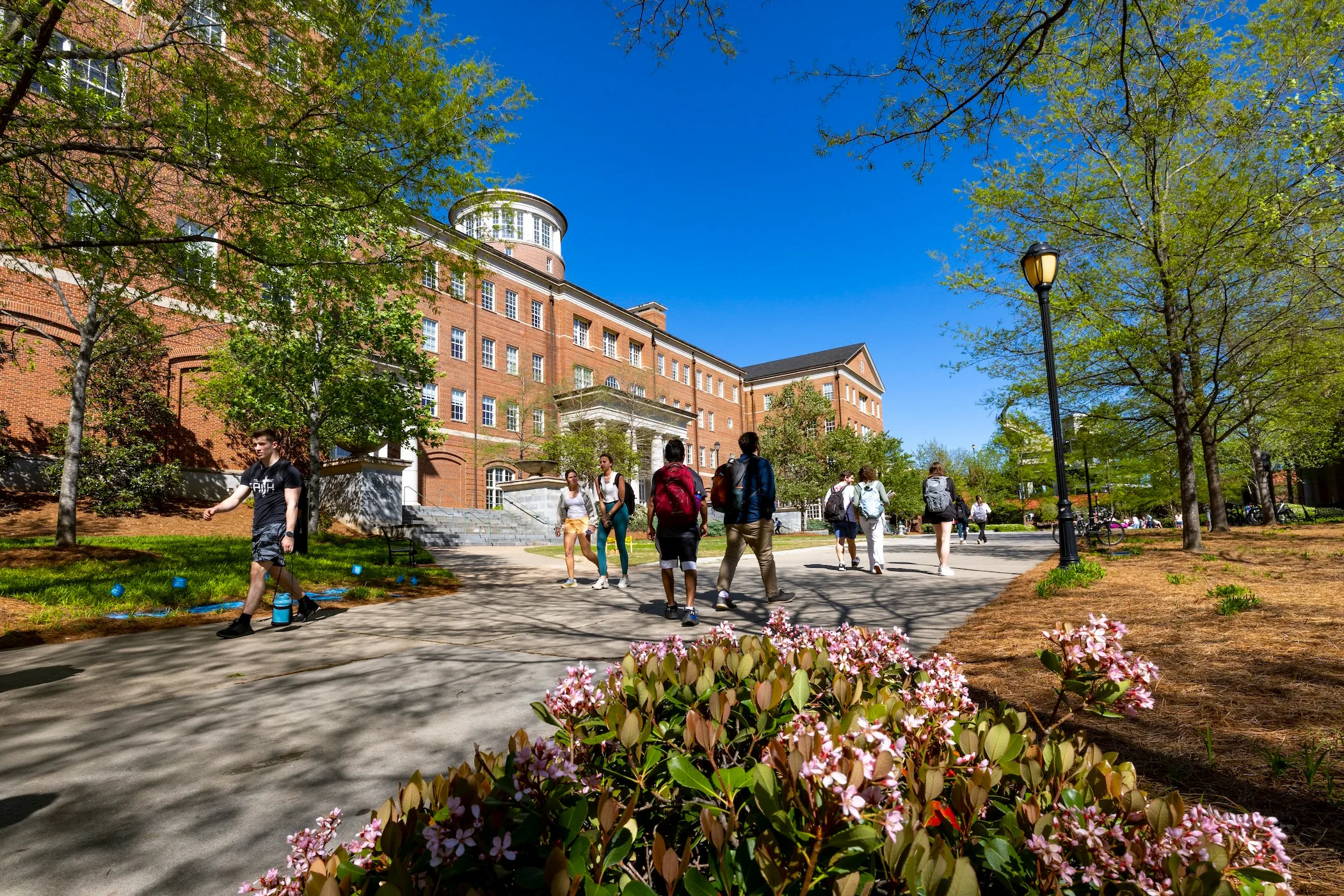 Students walk by Miller Learning Center (Photo by Dorothy Kozlowski/UGA)