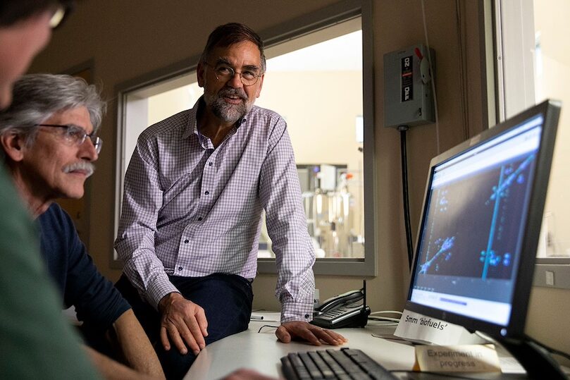 Art Edison (right) and his team at the CCRC (UGA file photo by Andrew Davis Tucker)