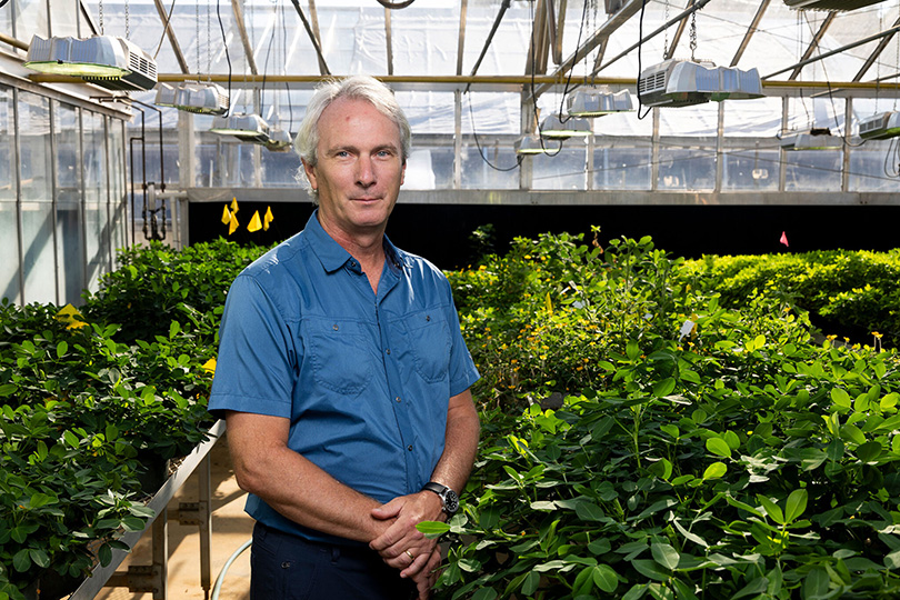 Environmental portrait of GRA Eminent Scholar Scott Jackson