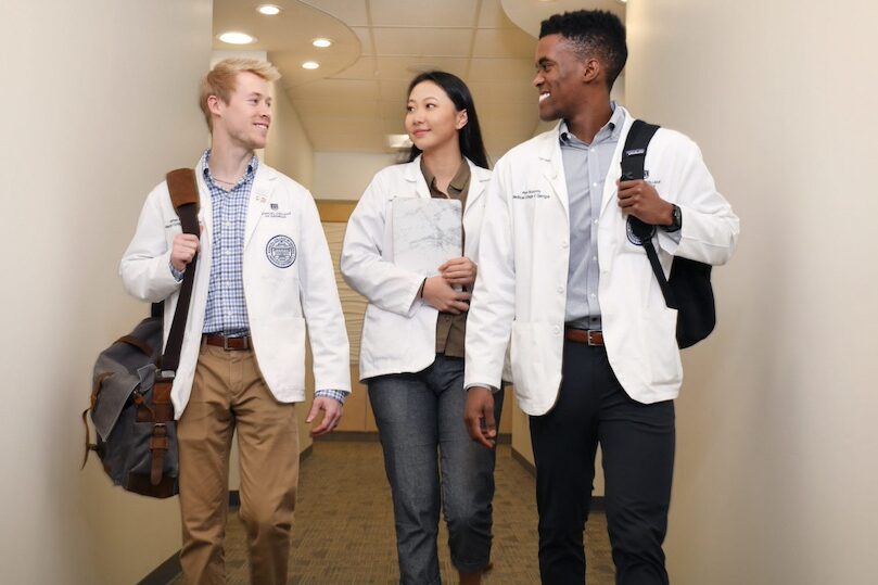 Students from the Medical Partnership. (Photo taken by Ian McFarlane in May 2019)